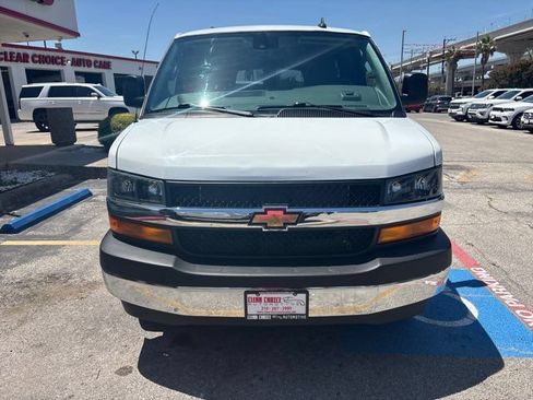 Used 2020 Chevrolet Express 3500 LT w/ LT Preferred Equipment Group RWD image 2