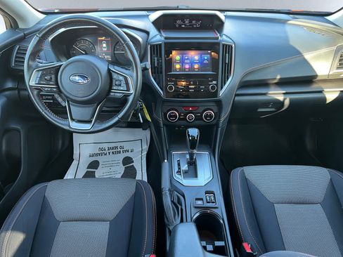Used 2022 Subaru Crosstrek 2.0i Premium image 6