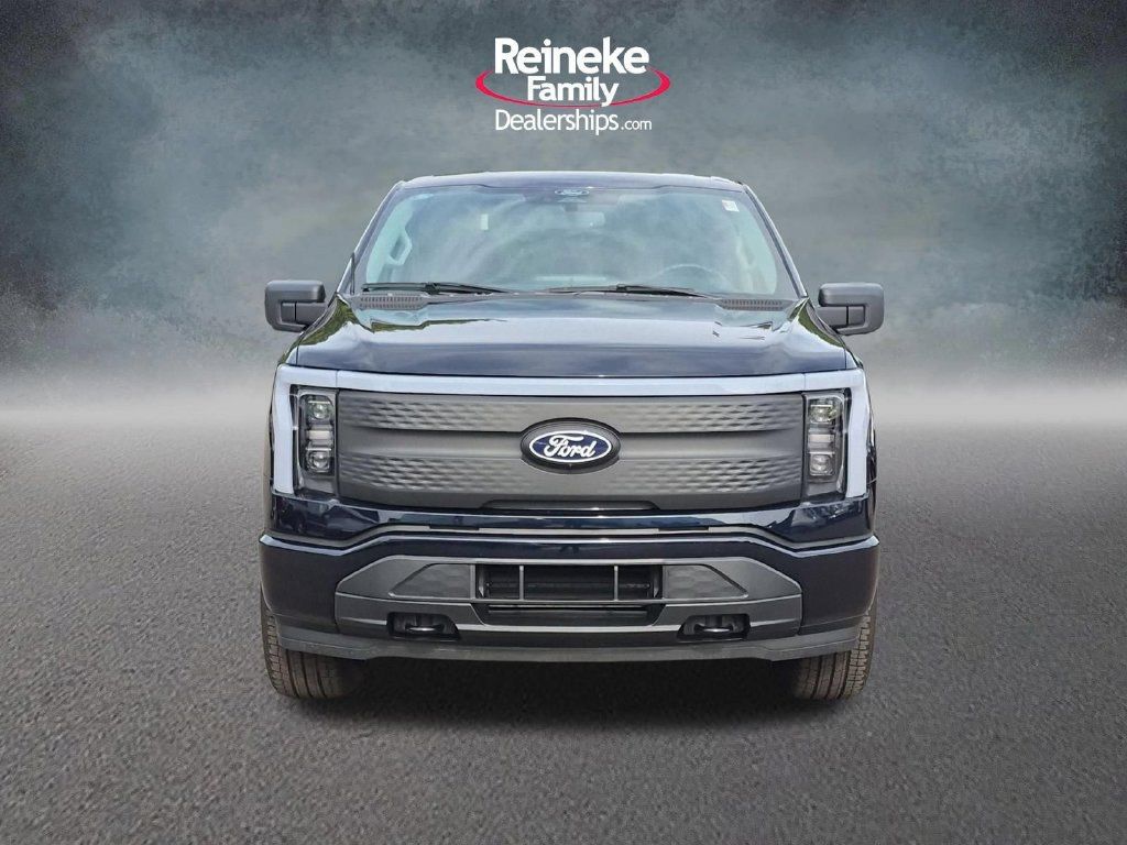 Used 2025 Ford F150 Lightning XLT AWD/4WD image 2