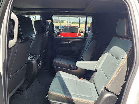 New 2026 GMC Yukon XL AT4 w/ AT4 Premium Plus Package AWD/4WD image 49