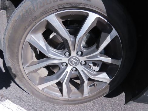 Used 2023 Acura MDX SH-AWD w/ Technology Package image 18