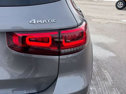 Used 2023 Mercedes-Benz GLB 250 GLB 250 image 12