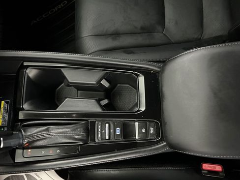 Used 2024 Honda Accord Touring image 23