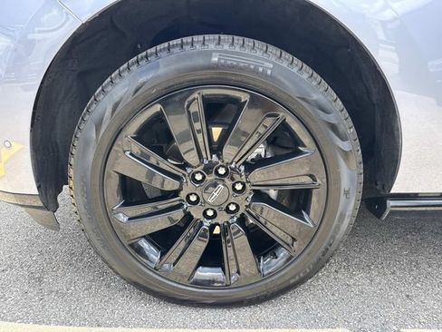 Used 2023 Lincoln Navigator L Black Label AWD/4WD image 9