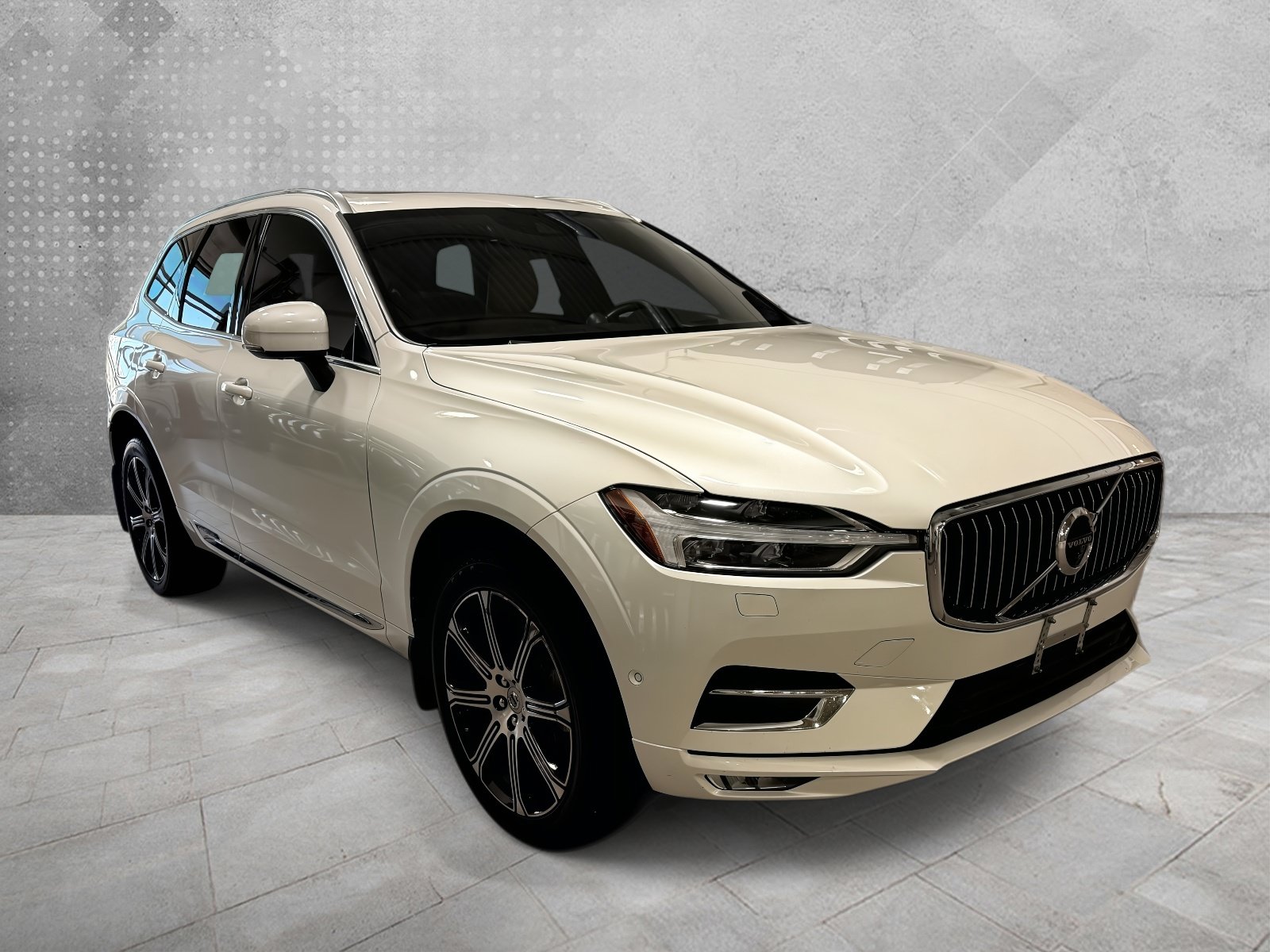Used 2019 Volvo XC60 T6 Inscription w/ Protection Package Premier AWD/4WD image 1