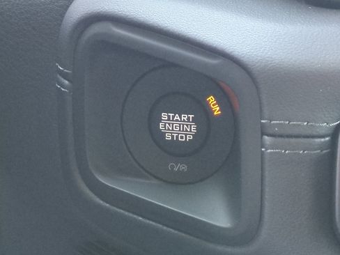 New 2025 Jeep Gladiator Mojave w/ Convenience Group image 29