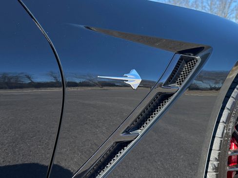 Used 2014 Chevrolet Corvette Stingray Convertible w/ 3LT Preferred Equipment Group image 10