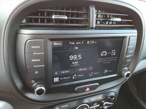 Used 2024 Kia Soul LX w/ Option Group 015 FWD image 18