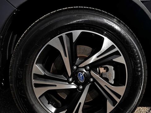 Used 2024 Subaru Crosstrek 2.0i Premium w/ Crosstrek Mirror Package image 19