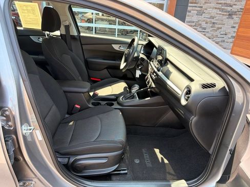 Used 2023 Kia Forte LXS FWD image 14