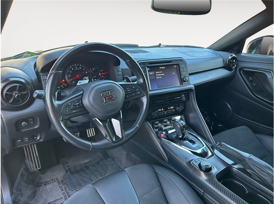Used 2018 Nissan GT-R Premium AWD/4WD image 10
