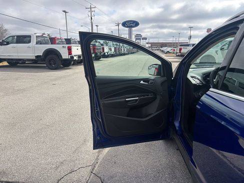 Used 2016 Ford Escape Titanium image 11