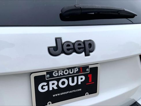 Used 2020 Jeep Grand Cherokee High Altitude AWD/4WD image 33