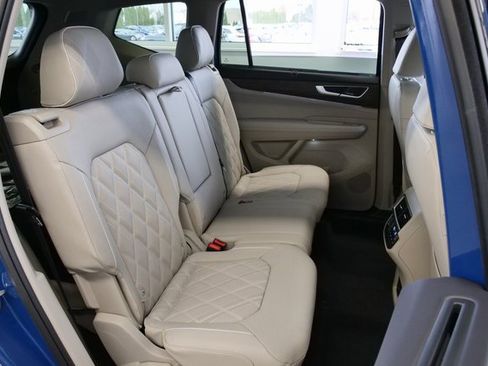 New 2026 Volkswagen Atlas SEL Premium R-Line image 17