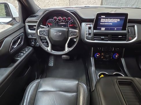 Used 2021 Chevrolet Tahoe Z71 w/ Z71 Signature Package image 18