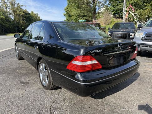 Used 2005 Lexus LS 430 RWD image 4