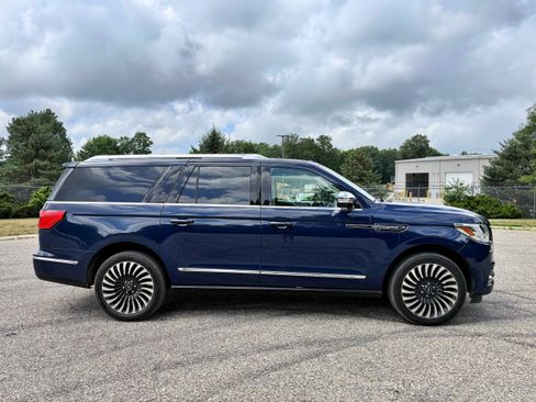 Used 2020 Lincoln Navigator L Black Label AWD/4WD image 10