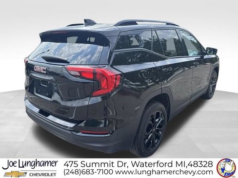 Certified 2019 GMC Terrain SLT w/ Preferred Package AWD/4WD image 3
