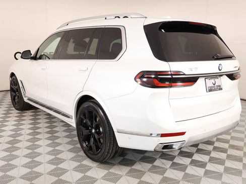 Used 2025 BMW X7 xDrive40i image 26