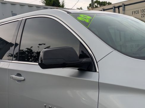 Used 2020 Chevrolet Traverse LS w/ LPO, Floor Liner Package FWD image 11