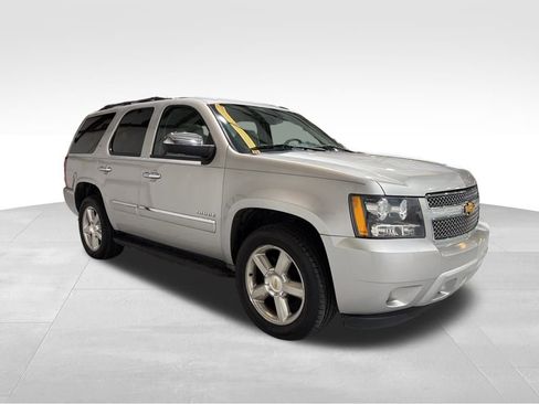 Used 2010 Chevrolet Tahoe LTZ image 3