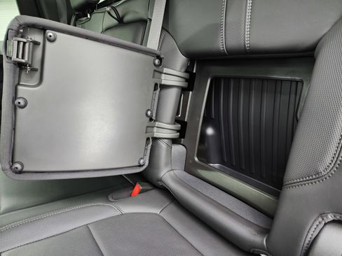 Used 2022 Chevrolet Silverado 2500 High Country w/ Safety Package II image 49