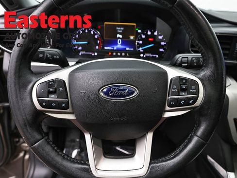 Used 2021 Ford Explorer XLT w/ Equipment Group 202A AWD/4WD image 10