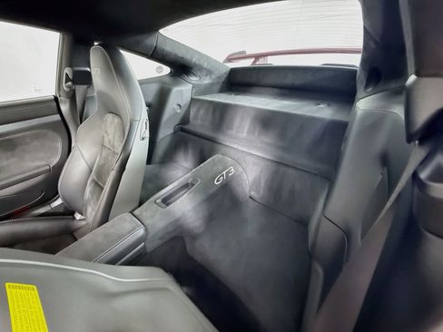 Certified 2018 Porsche 911 GT3 RWD image 21