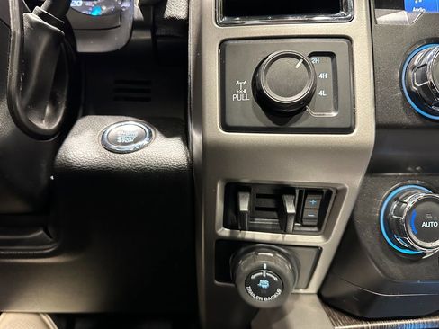 Used 2021 Ford F350 Lariat image 31