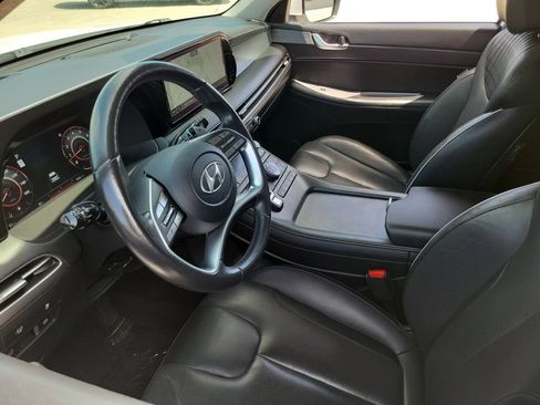 Used 2024 Hyundai Palisade Limited AWD/4WD image 3