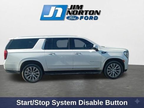 Used 2022 GMC Yukon XL Denali AWD/4WD image 12