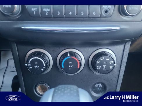 Used 2013 Nissan Rogue SV image 30