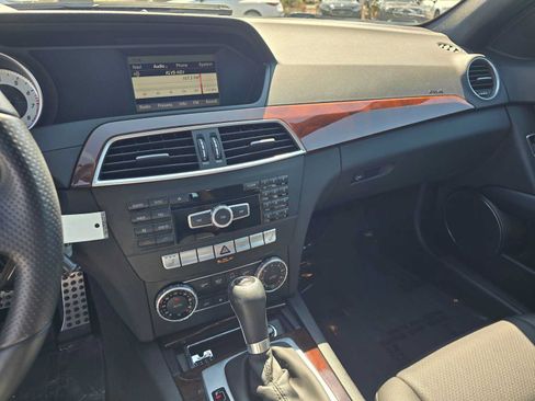 Used 2014 Mercedes-Benz C 300 4MATIC Sedan image 28