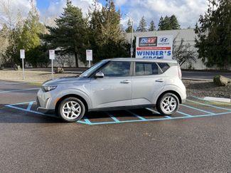 Used 2023 Kia Soul LX w/ Option Group 015 video 2