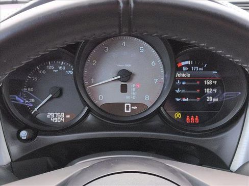 Used 2023 Porsche Macan S image 11