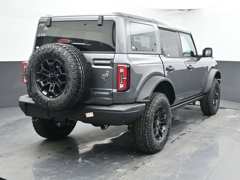 New 2026 Ford Bronco Badlands image 9
