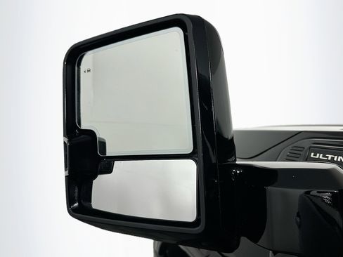 Used 2024 GMC Sierra 2500 Denali Ultimate AWD/4WD image 16