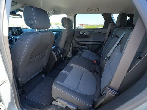 Used 2025 Chevrolet Blazer LT AWD/4WD image 18