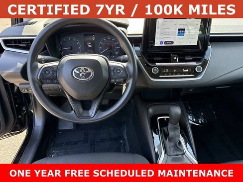 Used 2025 Toyota Corolla LE FWD image 17
