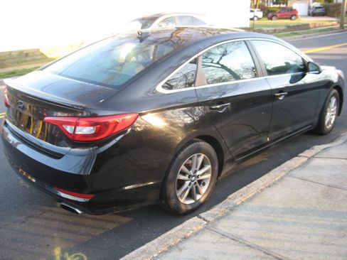 Used 2015 Hyundai Sonata SE FWD image 4