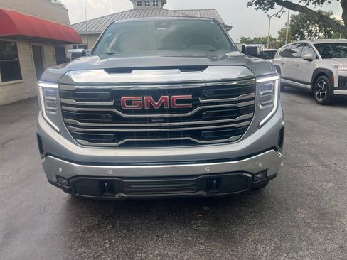 Used 2025 GMC Sierra 1500 SLT w/ SLT Premium Plus Package AWD/4WD image 8