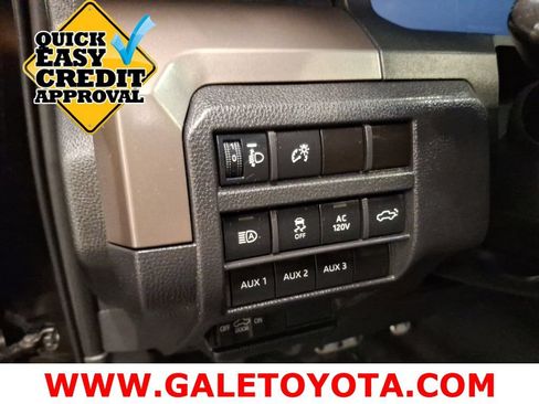 Used 2024 Toyota Tacoma TRD Sport w/ TRD Sport Premium Package AWD/4WD image 17