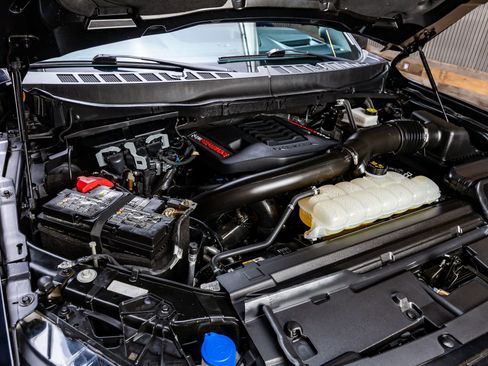 Used 2025 Ford F150 Raptor image 40