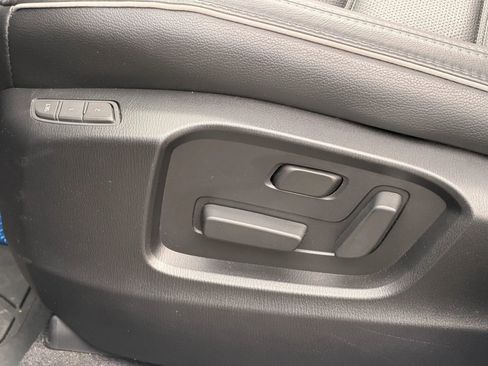 Used 2025 MAZDA CX-5 AWD 2.5 S w/ Preferred Package image 17