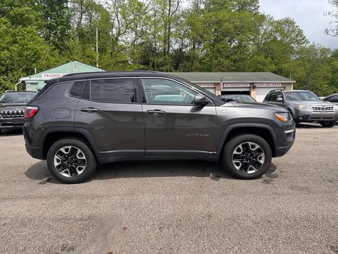 Used 2018 Jeep Compass Trailhawk AWD/4WD image 3