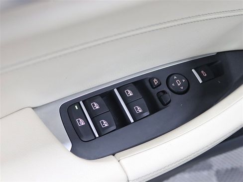 Used 2019 BMW X3 xDrive30i w/ Premium Package image 38