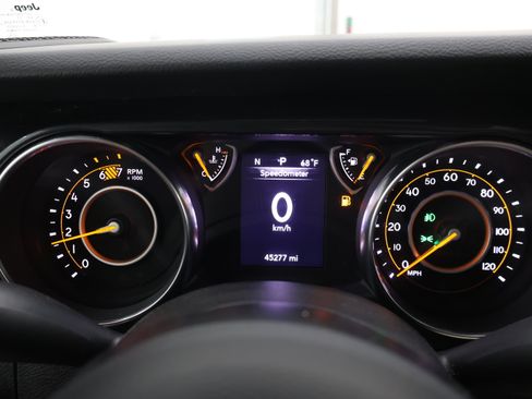 Used 2023 Jeep Wrangler Unlimited Sport AWD/4WD image 9