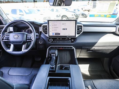 Used 2024 Toyota Tundra Limited image 2