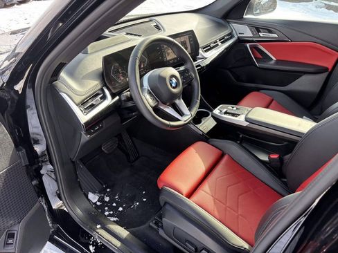 Used 2025 BMW X1 xDrive28i w/ Premium Package image 25