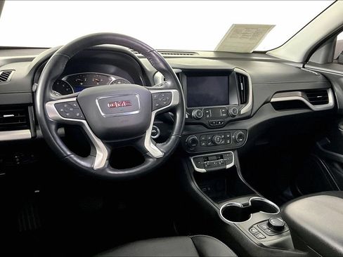 Used 2022 GMC Terrain SLT w/ Elevation Edition FWD image 4